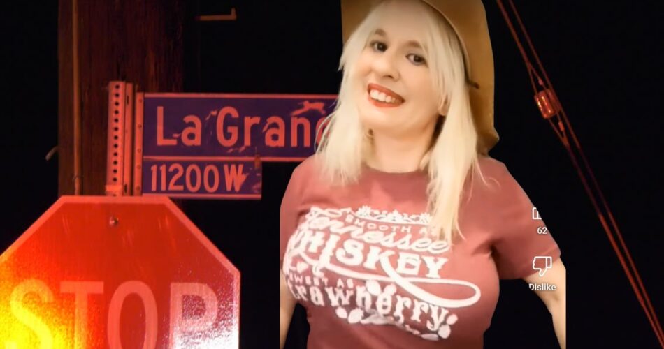 Queen Daisy Chain's Lagrange Pec Pop