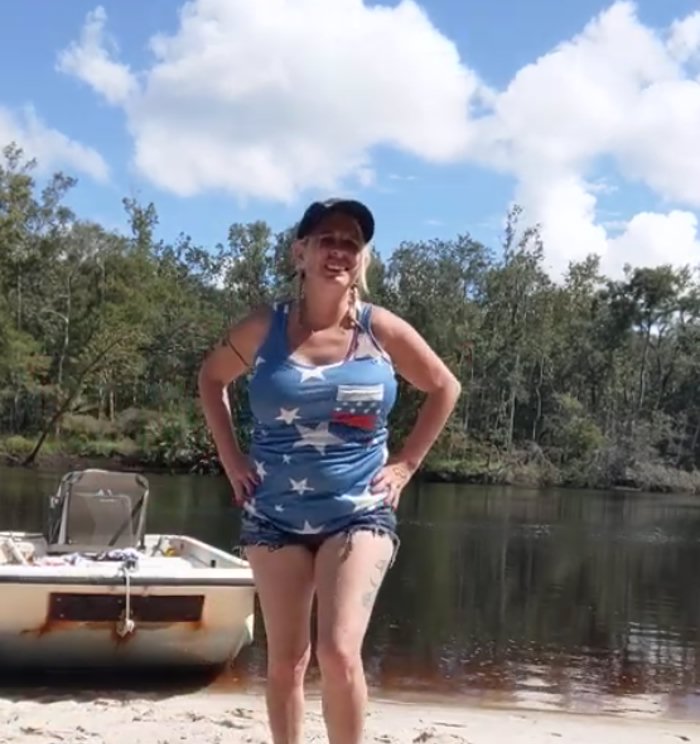 Queen Daisy Chain on an island in hte Satilla River, Georgia